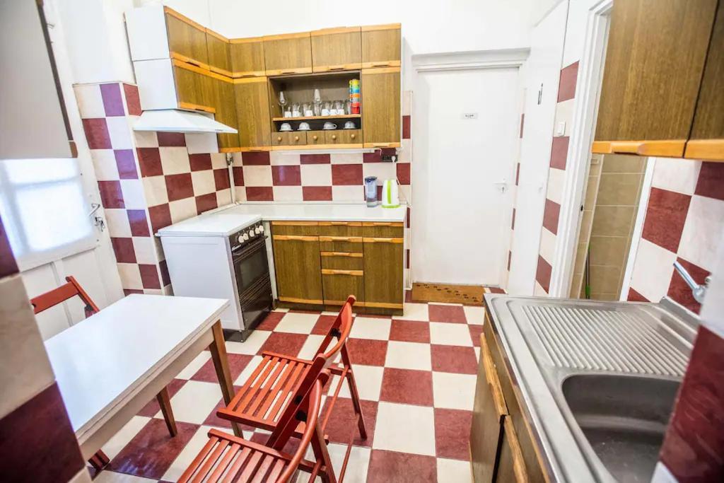 Center Apartment 5 Private Room For 19 People Budapest Exterior foto