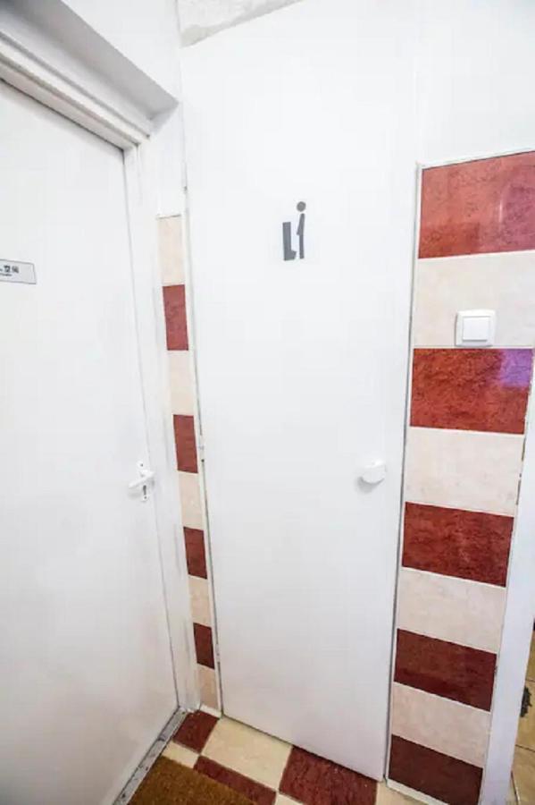 Center Apartment 5 Private Room For 19 People Budapest Exterior foto