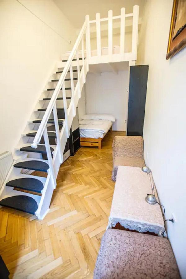 Center Apartment 5 Private Room For 19 People Budapest Exterior foto